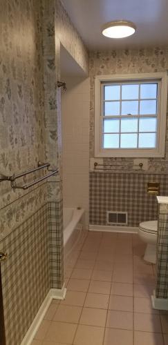 Lincolnshire Bathroom Remodeling by local Contractor